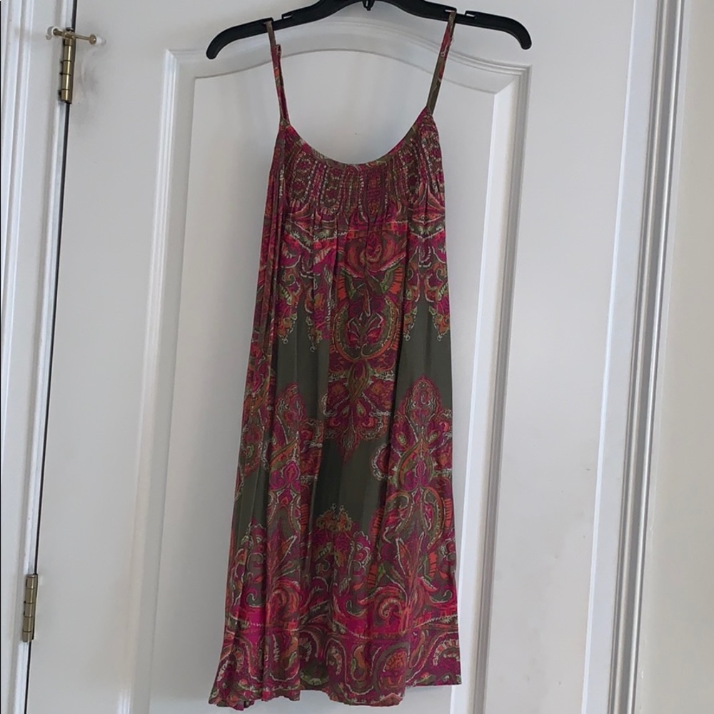 Sleeveless dress